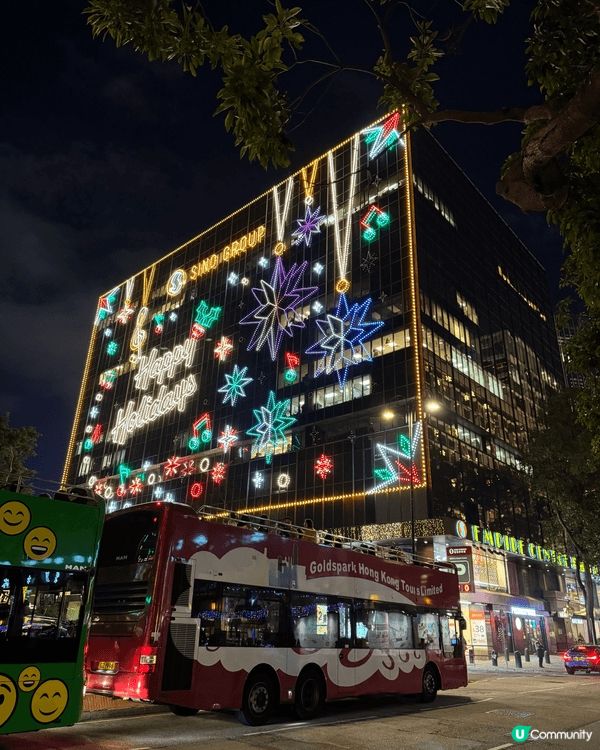 聖誕去市集有南豐紗廠、西九，可以打卡又有美味咖啡及小食，夜景...