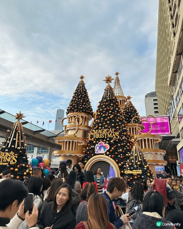 今年聖誕去咗唔同地方打卡！無論西九、中環定尖東都好有聖誕氣氛...