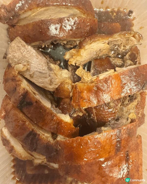 推薦這間食店嘅义燒及燒鵝，义燒燒得好靚、好香，淋及入味；燒鵝...