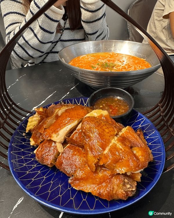 隱藏在觀塘熟食中心的美食，炸子雞配上瀨尿蝦，誰都不要錯過！