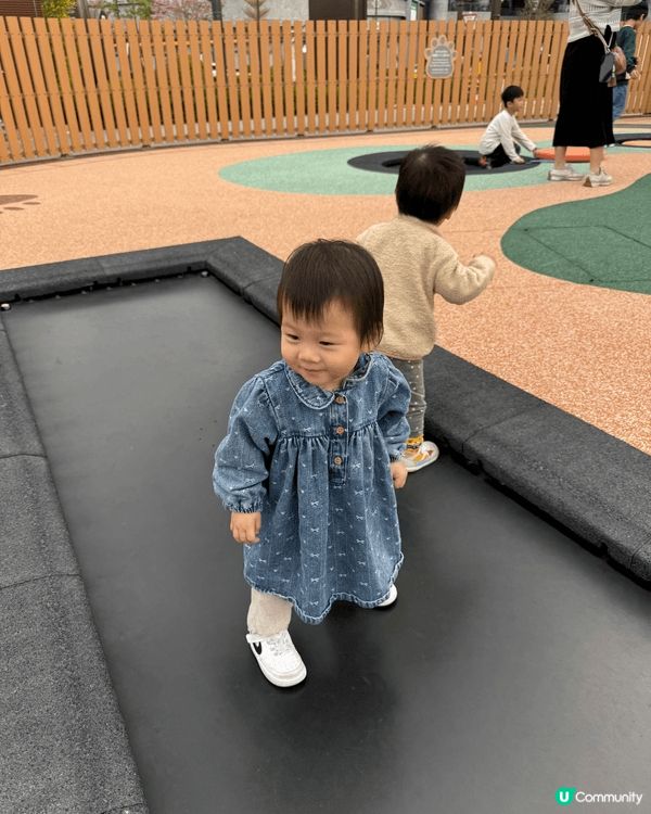 西沙Go Park聖誕節有旋轉木馬坐，商場內又有大型公園俾小...