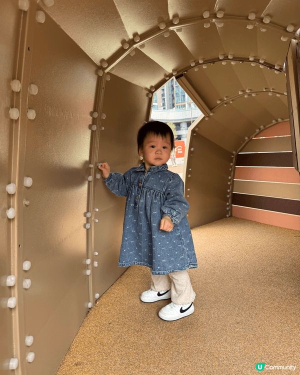 西沙Go Park聖誕節有旋轉木馬坐，商場內又有大型公園俾小...
