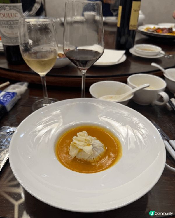 餐廳「賀賀澤」，潮州話「好好食」的意思。他們在尖沙咀山林道是...