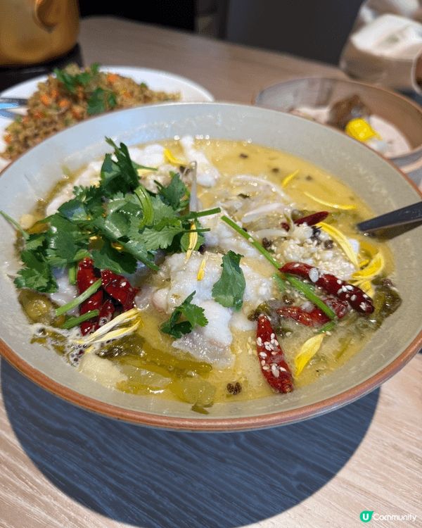呢間係沙田餐廳「自己人」，食fusion 潮粵菜，環境好，食...