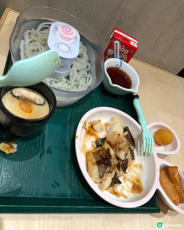 小朋友至愛流水麵！😋 兒童餐超豐富！🍜