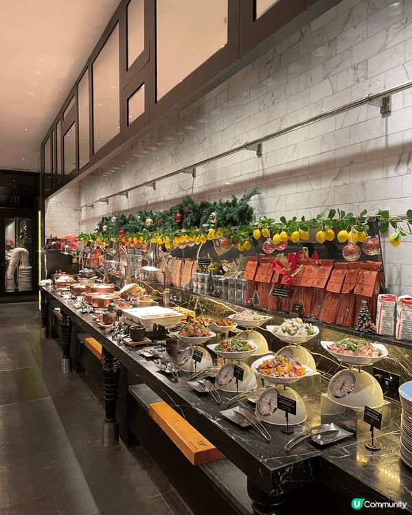 之前已經在W Hotel內的星宴中餐廳和親友享用晚餐及在包廂...