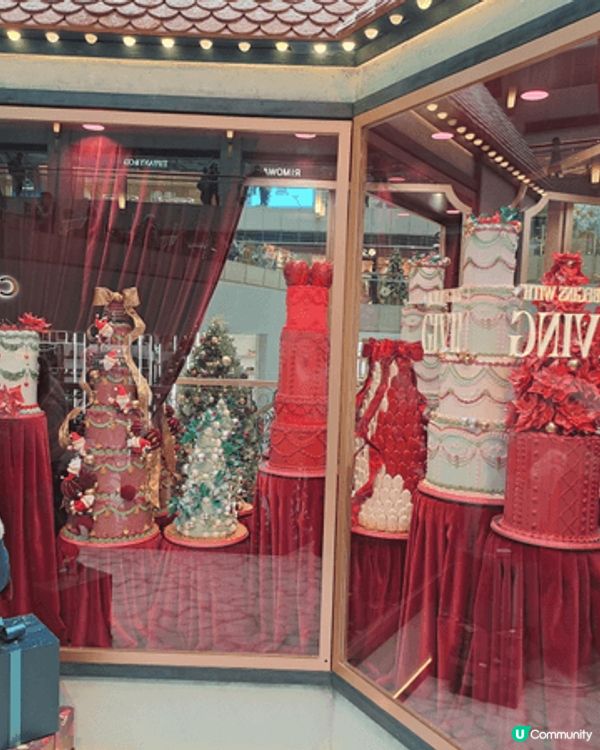 landmark聖誕裝飾， 滿漂亮的，但如果要上去拍照就要花...