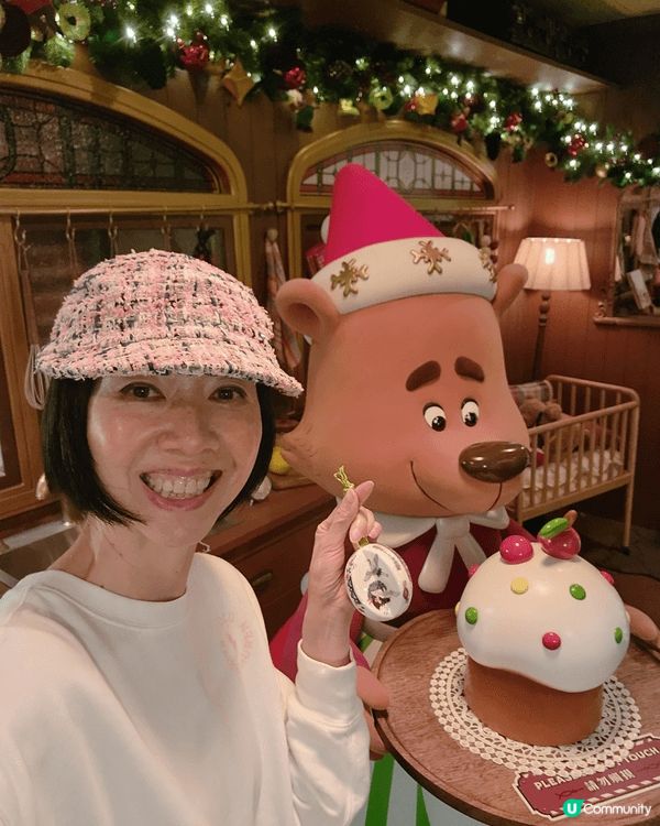 聖誕節一定要同家人或朋友去金鐘太古廣埸欣赏聖誕大型装置, 今...