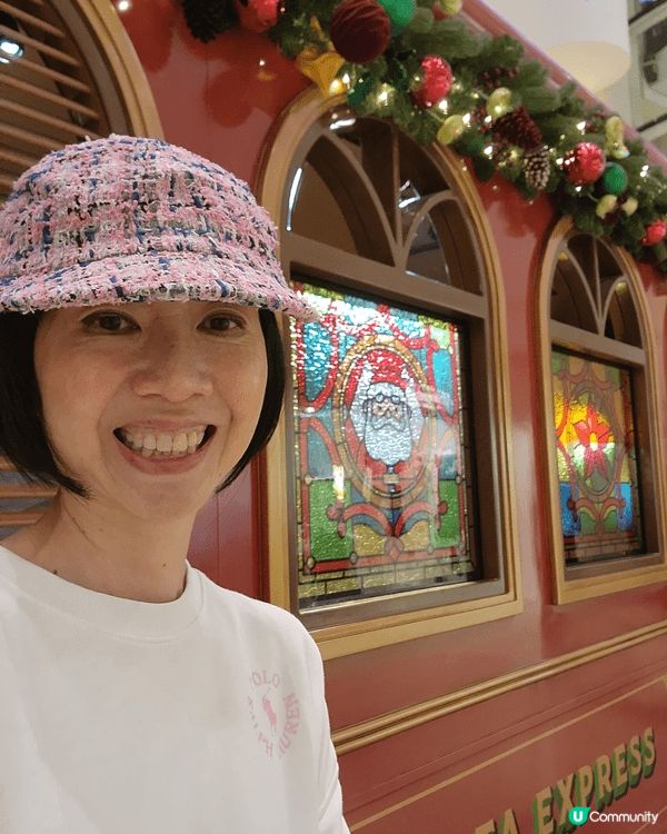 聖誕節一定要同家人或朋友去金鐘太古廣埸欣赏聖誕大型装置, 今...