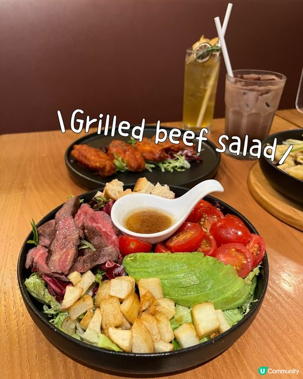 灣仔汕頭街黑膠碟主題餐廳🎧！意粉勁正😋！