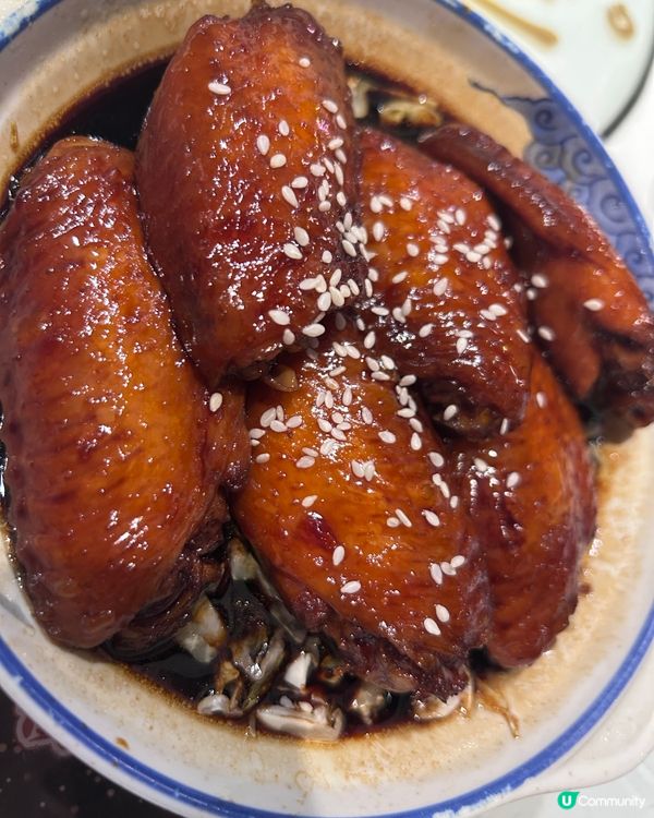  金飯館肉餅飯份量足，食完真係飽