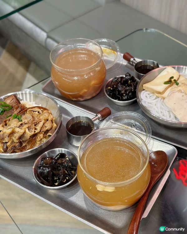主打原盅燉湯秘製滷水「悠悠食堂」