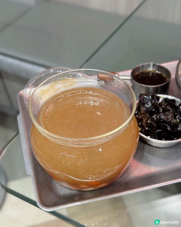 主打原盅燉湯秘製滷水「悠悠食堂」
