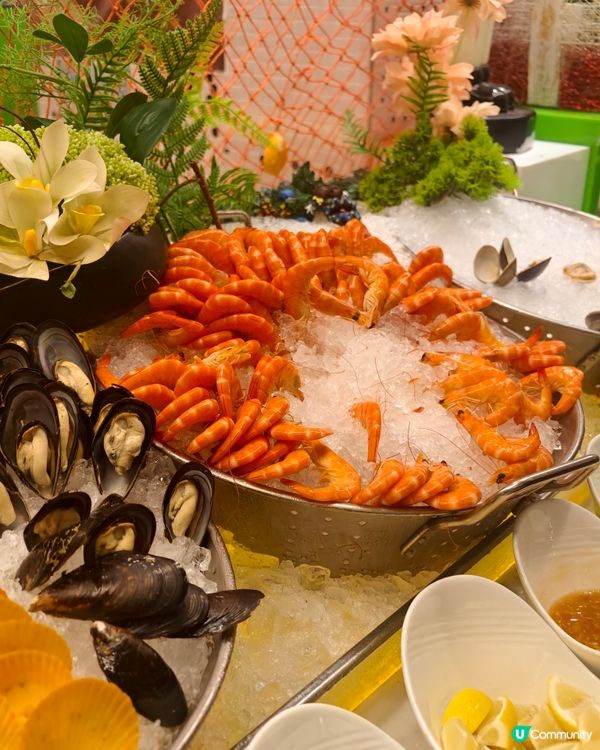 深圳硬石酒店自助餐$1xx ，火鍋海鮮甜品都齊