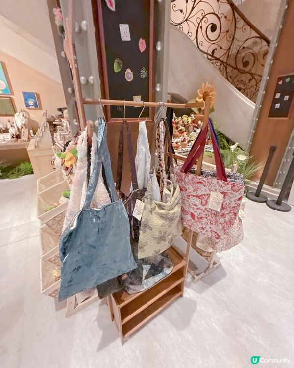 深圳人氣打卡景點| 白天華麗,晚上夢幻｢明華輪｣郵輪