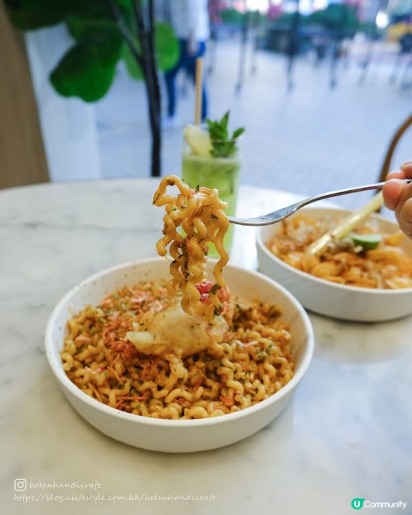 【吃下大角咀】悠閒白色cafe美味卷卷意粉 - HABITŪ table