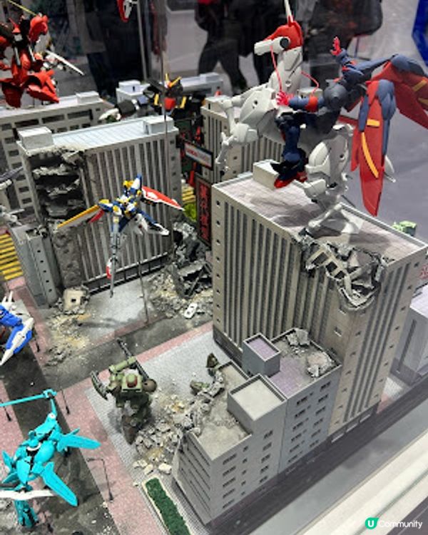 【香港四圍遊】啟德│雙子匯 2 期 ♥ 香港首間官方旗艦店 Gundam Base 香港店。1:2神高達巨型半身立像。香港情景模型。限定版高達模型
