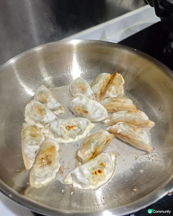 三一餃子🥟！大大隻爆餡😋，香港製造🇭🇰！