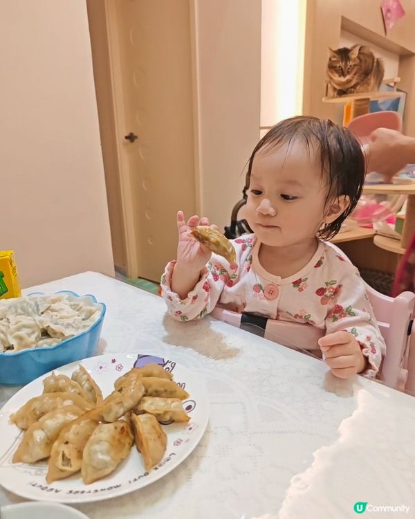 三一餃子🥟！大大隻爆餡😋，香港製造🇭🇰！