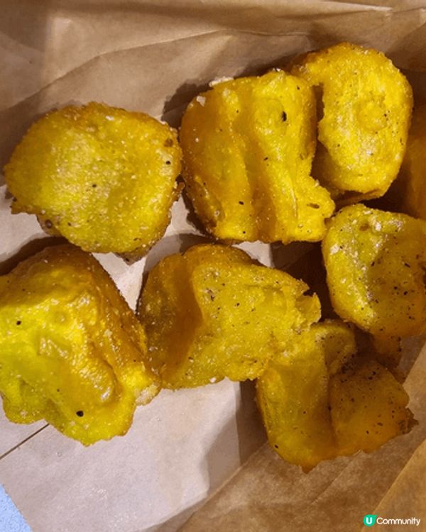 尖沙咀間嘉寶漢堡可以坐到零晨兩點，漢堡嘅肉多汁，炸燒賣更是一...