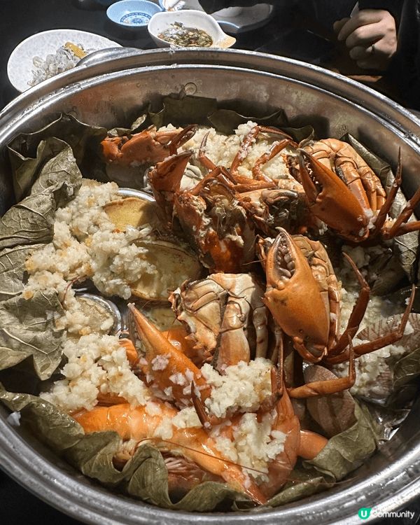 聖誕假期夜晚同幾個朋友去咗一間位於太子任食牛肉火鍋嘅店舖，除...