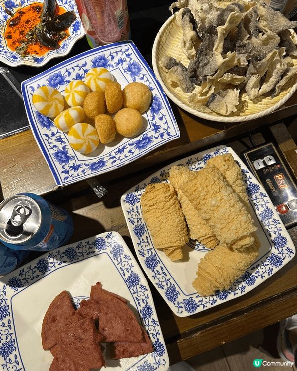 聖誕假期夜晚同幾個朋友去咗一間位於太子任食牛肉火鍋嘅店舖，除...