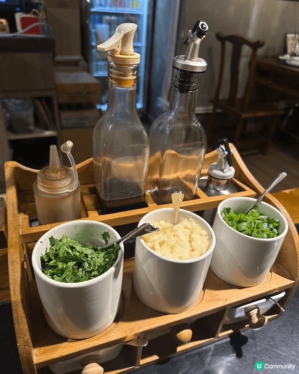 聖誕假期夜晚同幾個朋友去咗一間位於太子任食牛肉火鍋嘅店舖，除...