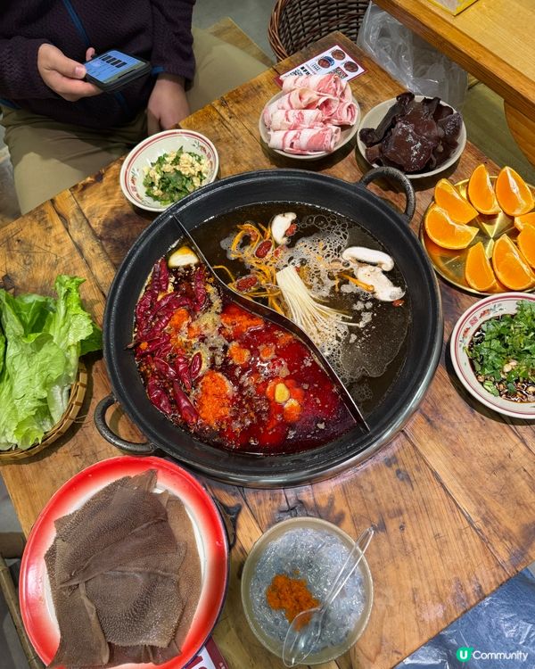 成都岳富貴老火鍋☝🏻☝🏻老成都燒菜火鍋開創者的麻辣魅力🔥🍲