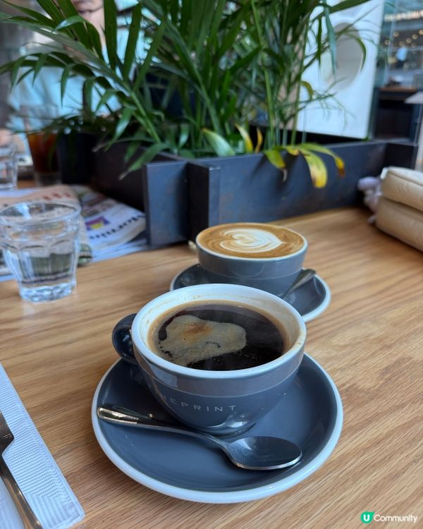 Healthy breakfast bowl 