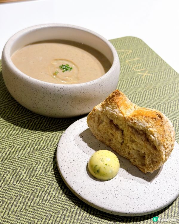 中環法式午餐值爆燈！🍽️✨