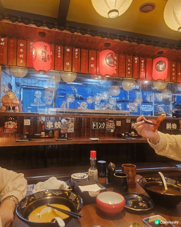 喜歡周圍去，演唱會，海邊，漂亮風景和燈飾,還有吃很多美食