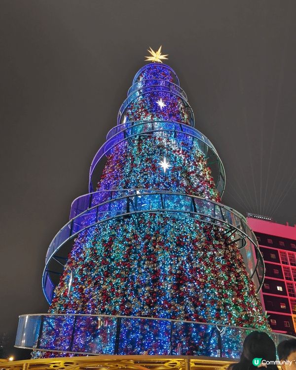 走進充滿歡樂的冬日小鎮．中環，皇后像廣場花園將化身成閃亮的聖...