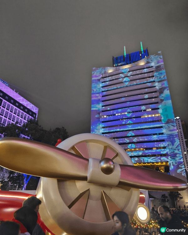 走進充滿歡樂的冬日小鎮．中環，皇后像廣場花園將化身成閃亮的聖...