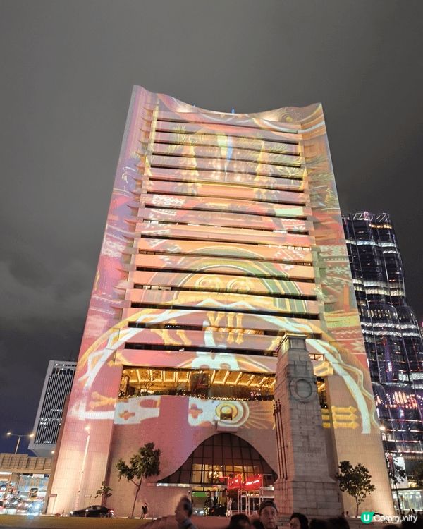 走進充滿歡樂的冬日小鎮．中環，皇后像廣場花園將化身成閃亮的聖...