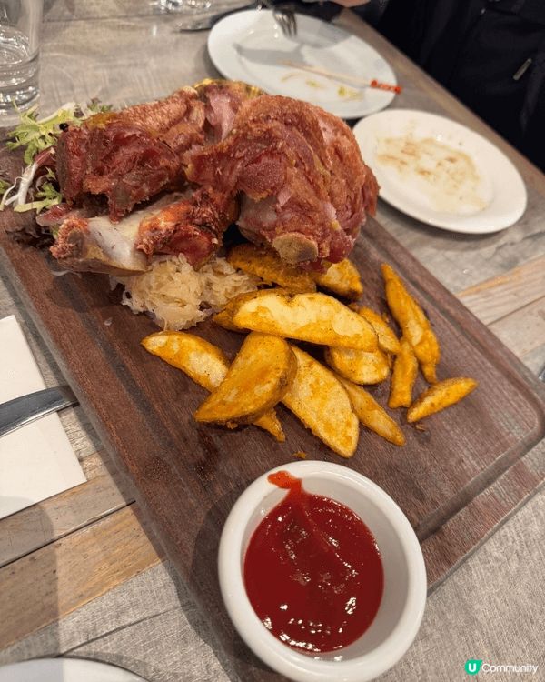 今天的午餐簡直是一場美食的盛宴！🍽️