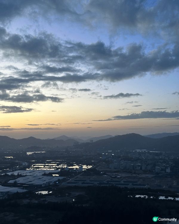 最近到訪了雙月灣，真的很美，酒店設施很齊全，一家大小都非常滿...