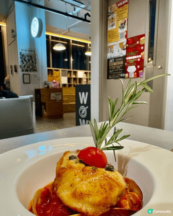 小妹今晚同豬去咗呢間由地中海菜社企開辦既餐廳🍴「Wow Pa...
