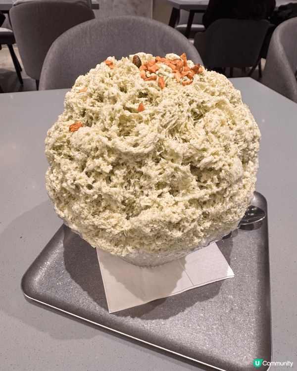 聖誕大餐選擇了位於尖沙咀的餐廳LAB ZERO，點選了開心果...