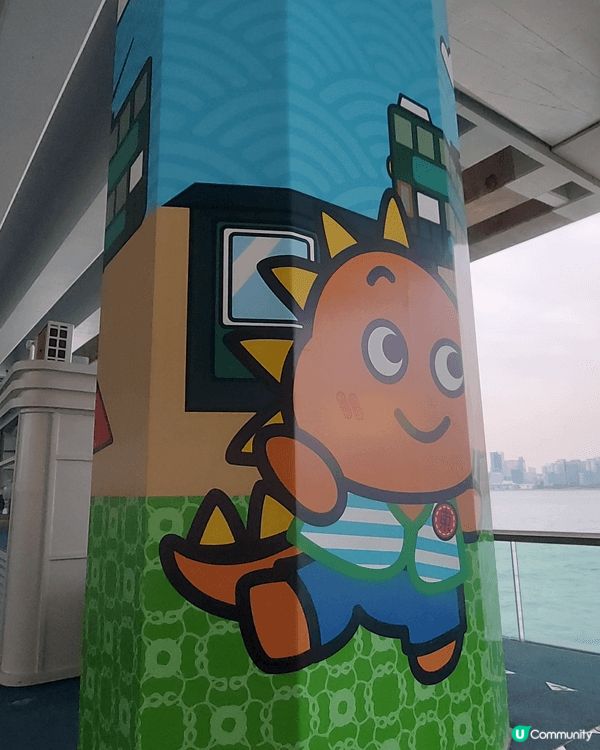 最近去左新開嘅東岸板道，算係香港第一條玻璃棧道，雖然好短，好...