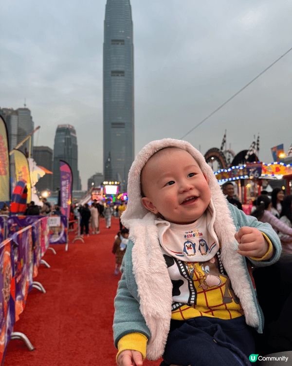 我每年都會去AIA嘉年華玩樂，裏面充滿節日氣氛，而家更加會帶...