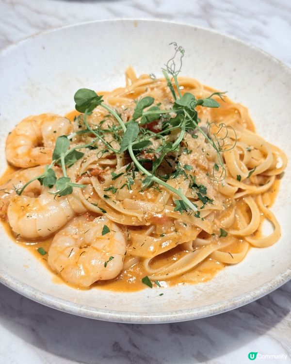 Flame 嘅餐廳環境好relax, 氛圍感好舒服，岩哂放假...