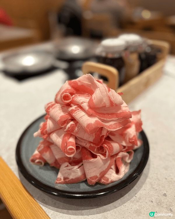 同朋友去睇戲之前，要醫一醫肚，喺門口聞到一陣陣香味，我哋就決...