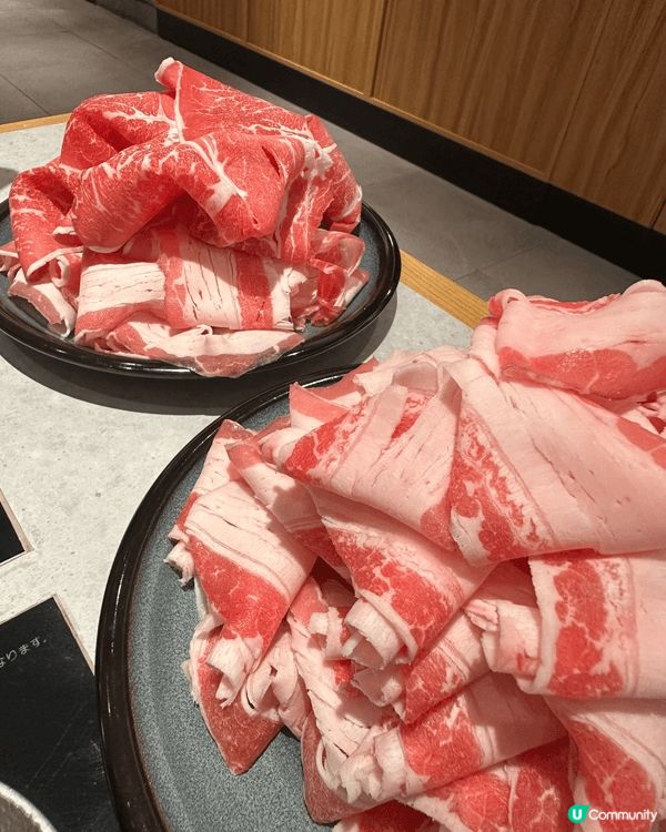 同朋友去睇戲之前，要醫一醫肚，喺門口聞到一陣陣香味，我哋就決...