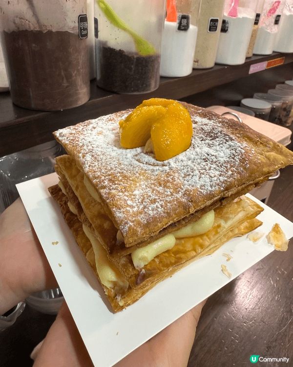 香港尖沙咀美麗華有一間整蛋糕 又好挽又好味 有好款式可以揀咖...