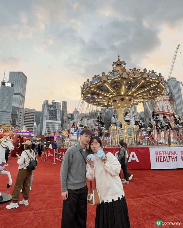 和男友同遊AIA嘉年華，快樂滿分！這裡不愧是香港最歡樂的冬日...