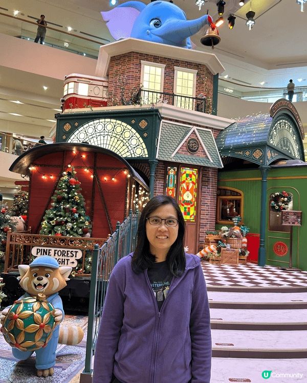 中環佈置左好多聖誕樹同燈飾，聖誕節梗係要去影靚相同打卡啦