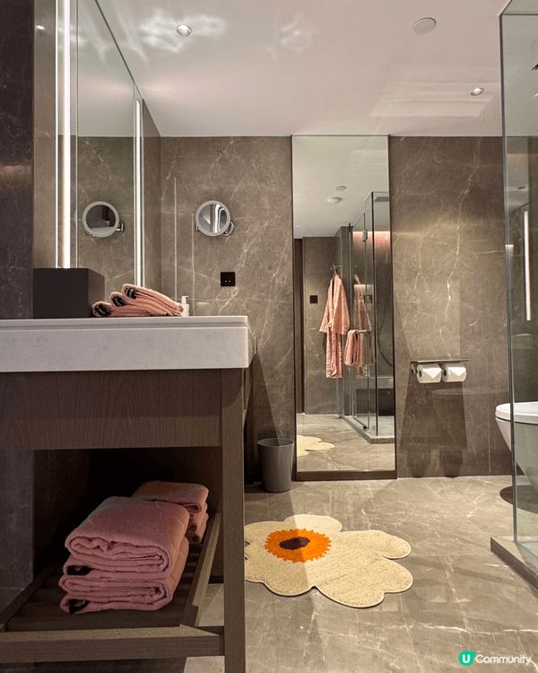 JW Marriott Hotel Hong Kong x ...