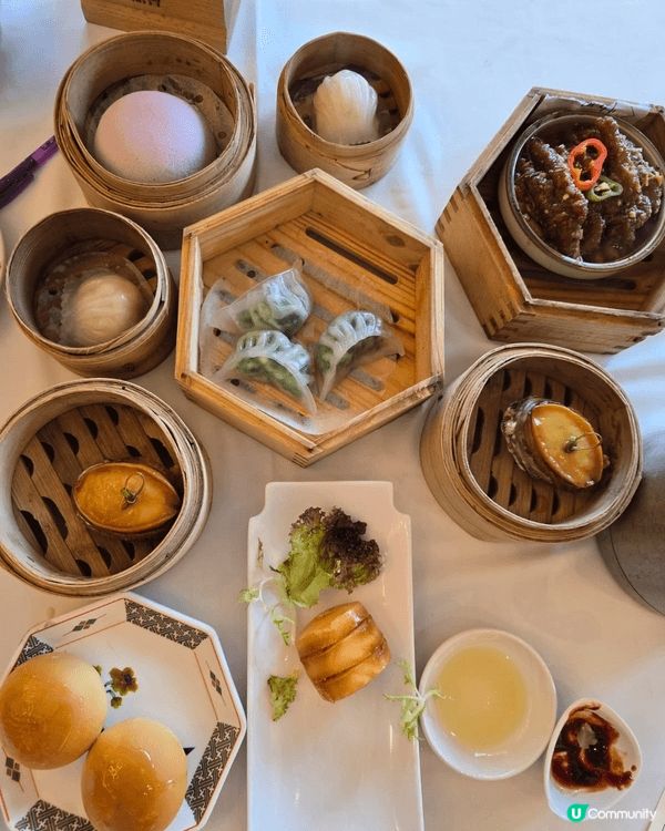 鐘菜，只需要7、8、9 HKD 就可以望住海景嘆點心😋