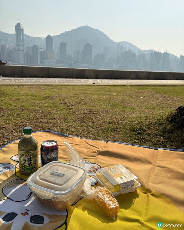 西九藝術公園坐落於香港西九文化區核心地帶，毗鄰維多利亞港，是...