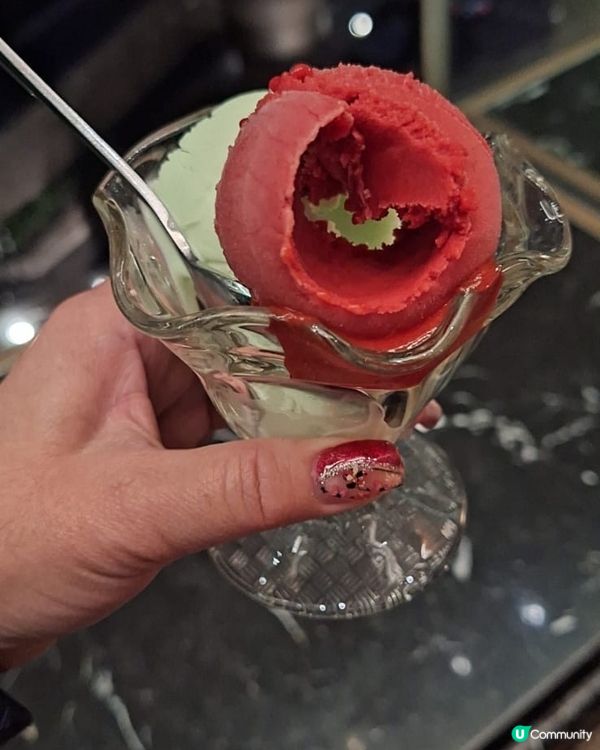 tiffin 全西式自助餐